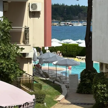 Lejlighed White Sands Beachfront Getaway In Aurelia - Sea View & Direct Access *