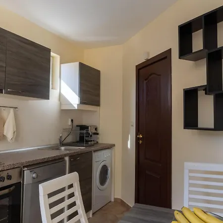 White Sands Beachfront Getaway In Aurelia - Sea View & Direct Access Lejlighed Burgas City