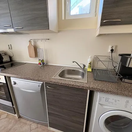 White Sands Beachfront Getaway In Aurelia - Sea View & Direct Access Burgas