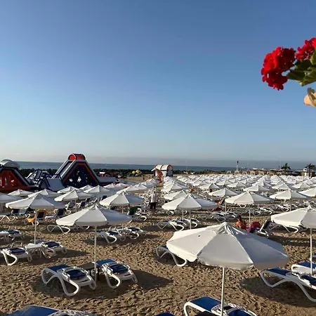 White Sands Beachfront Getaway In Aurelia - Sea View & Direct Access Lejlighed Burgas City