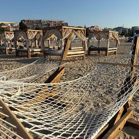 White Sands Beachfront Getaway In Aurelia - Sea View & Direct Access Burgas